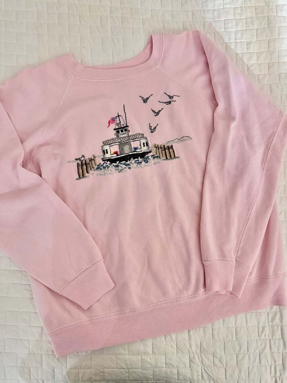Vintage Pastel Pink Cross-Stitch Ferry Scene Size Women’s Large
